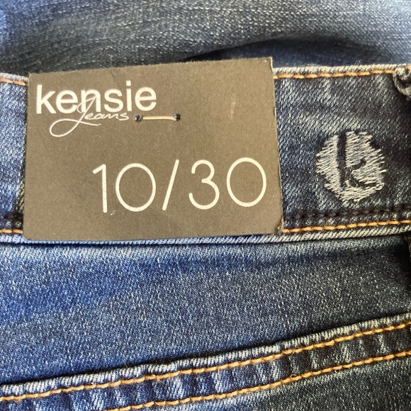 NWT Kensie Straight Ankle Crop Jeans - Picture 3 of 6